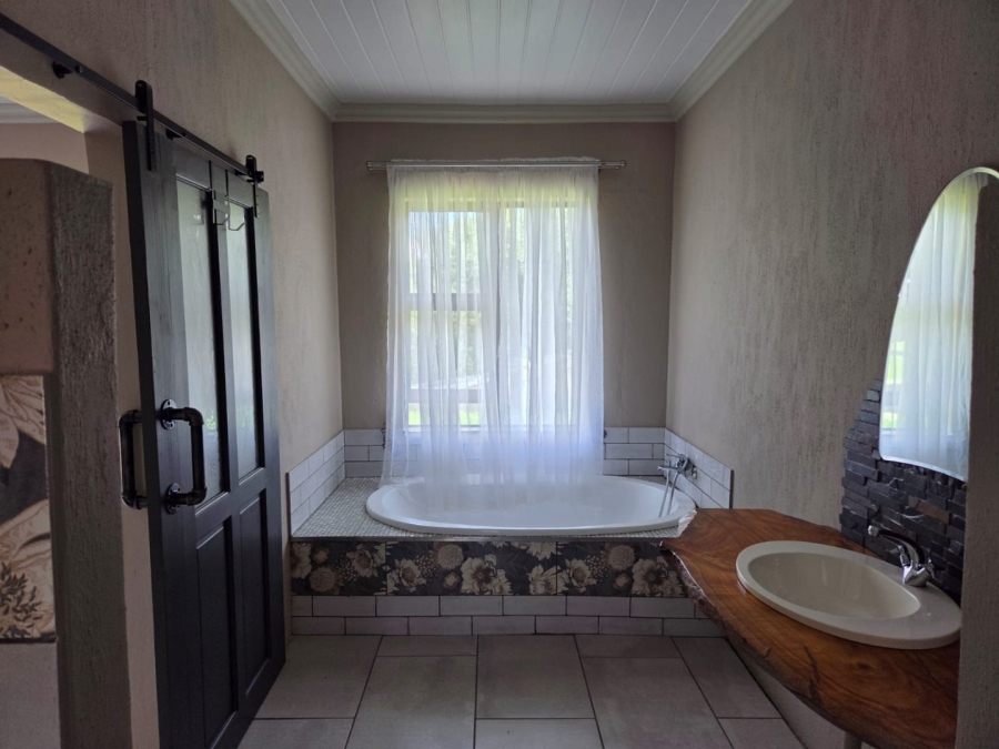 4 Bedroom Property for Sale in Wolmaransstad Rural North West